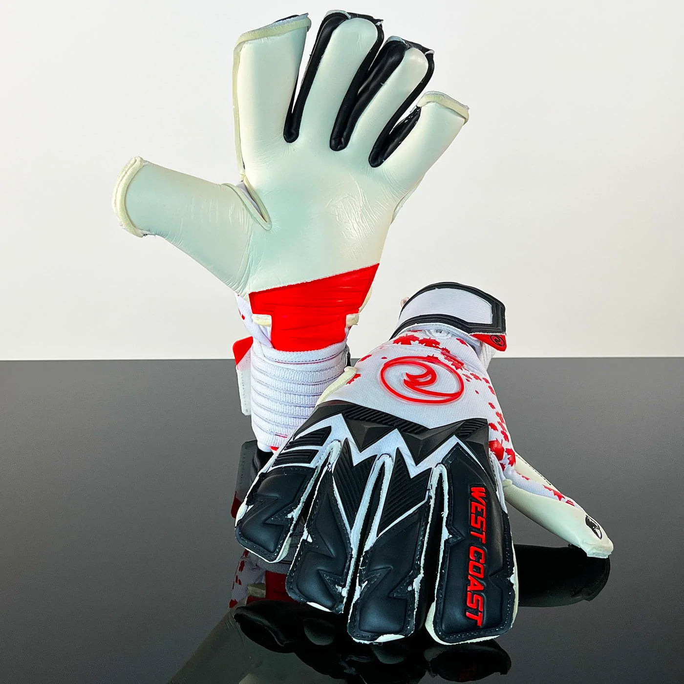 West Coast PHANTOM CANADA SHERIDAN PRO MODEL - The Art of Soccer Shop