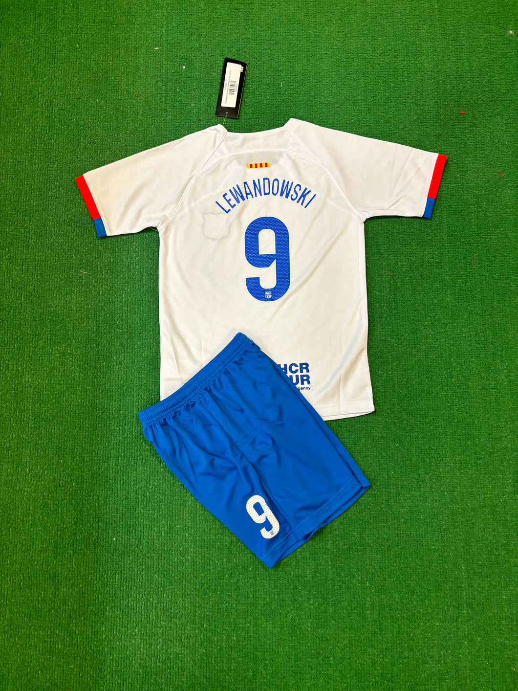 Lewandowski Barcelona Youth Away Kit