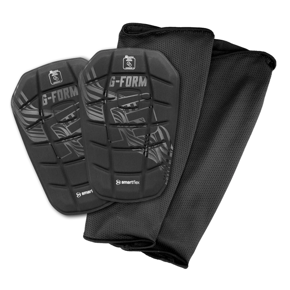 G Form Pro-S Blade Soccer Shin Guards - The Art of Soccer Shop
