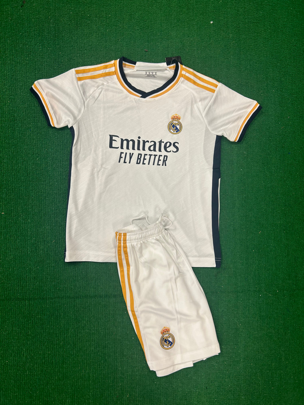 Real Madrid 23/24 Youth Home Kit