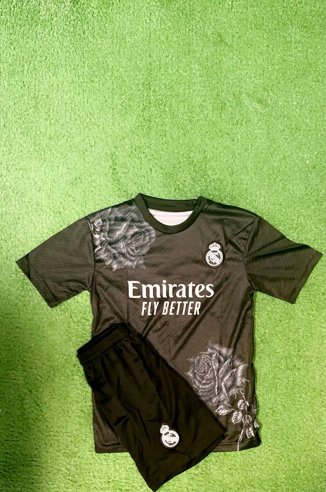 Real Madrid 24/25 Adult Black Y3 Kit