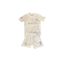 Load image into Gallery viewer, Youth Al Nassr Third Kit w/ Ronaldo 7

