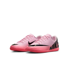 Load image into Gallery viewer, Nike Junior Mercurial Vapor 15 Club IC Indoor Soccer Shoe
