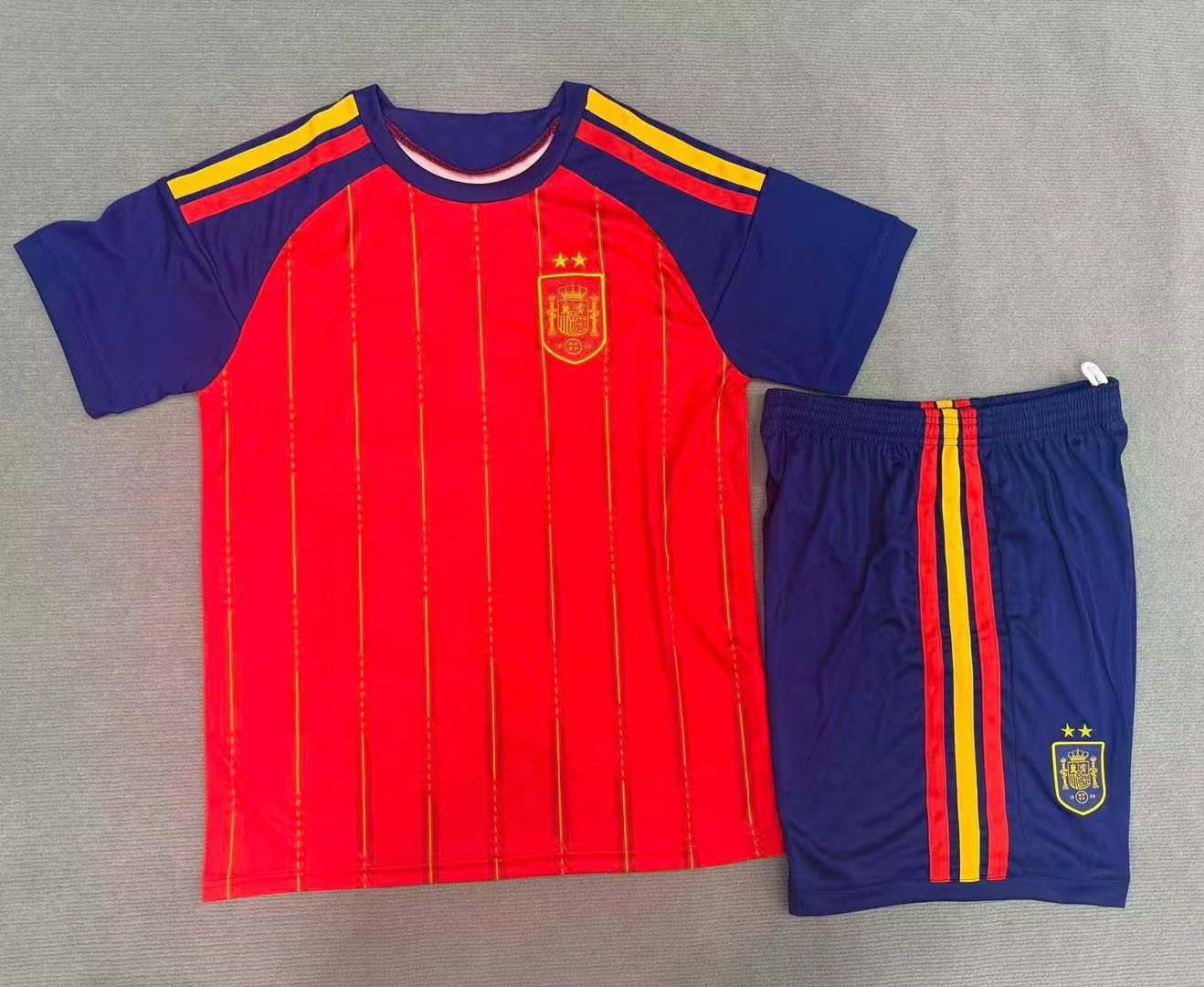 Spain 2 Star Youth Home Kit